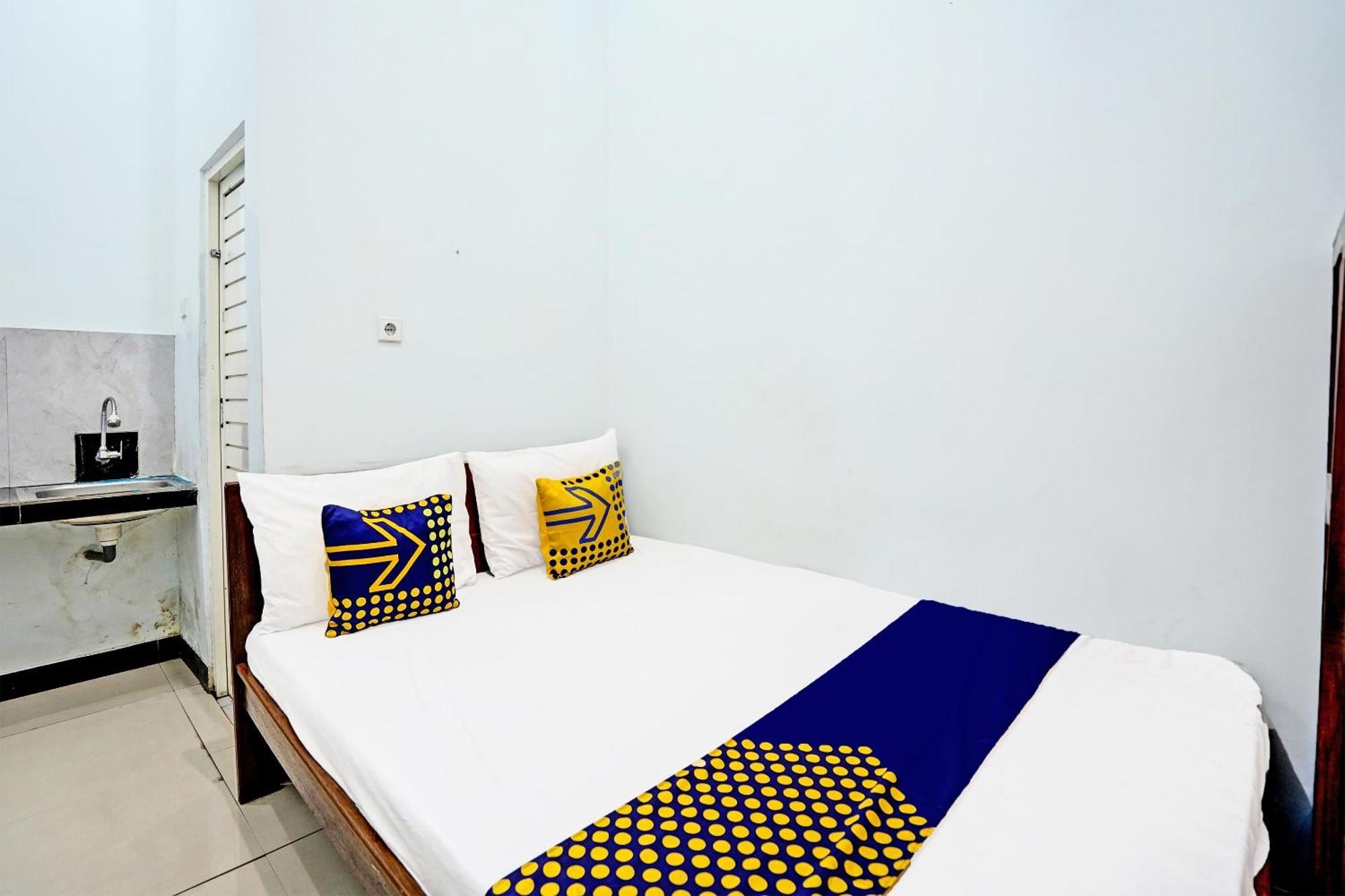 Oyo Life 91866 Paradise Ok Kost Syariah Mojokerto ภายนอก รูปภาพ