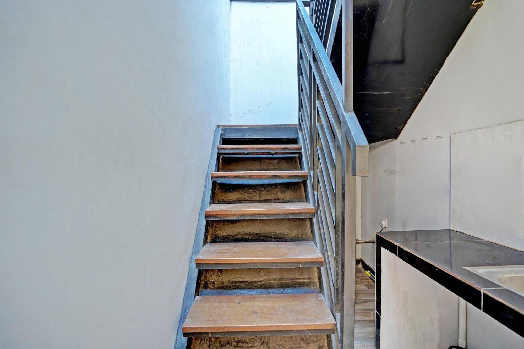 Oyo Life 91866 Paradise Ok Kost Syariah Mojokerto ภายนอก รูปภาพ