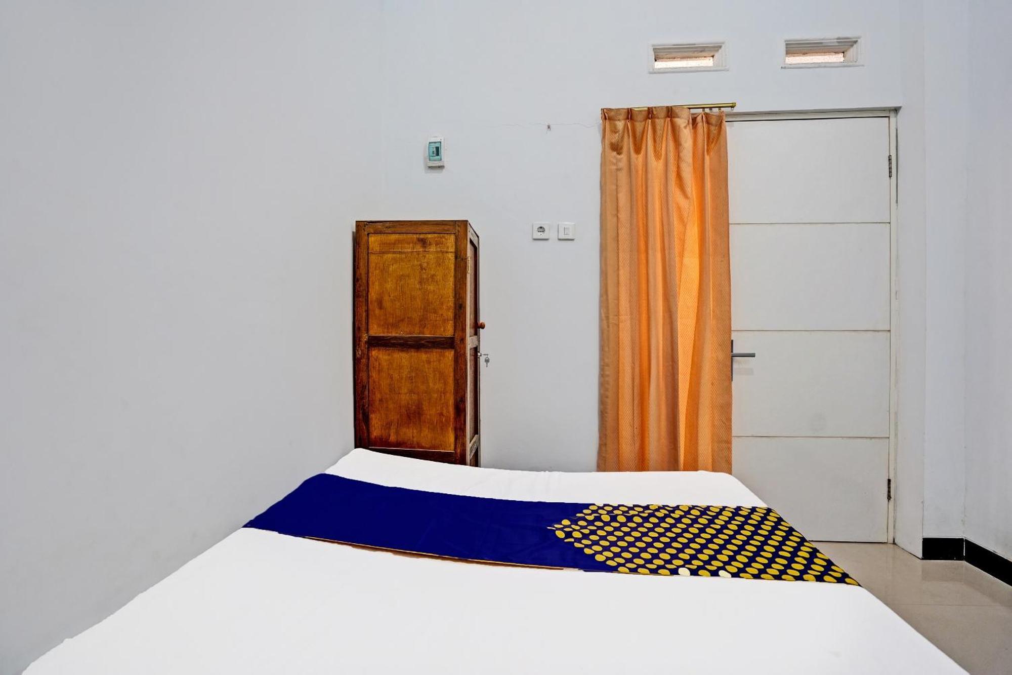 Oyo Life 91866 Paradise Ok Kost Syariah Mojokerto ภายนอก รูปภาพ